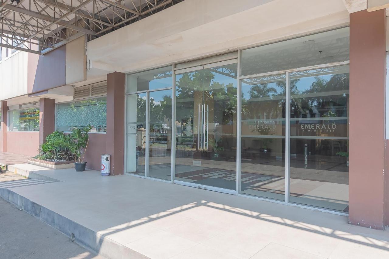 Reddoorz Apartment @ Emerald Towers باندونج المظهر الخارجي الصورة