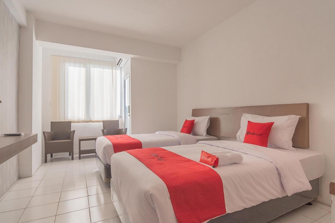 Reddoorz Apartment @ Emerald Towers باندونج المظهر الخارجي الصورة