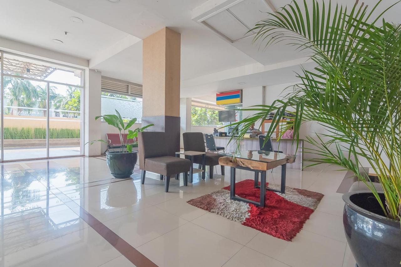 Reddoorz Apartment @ Emerald Towers باندونج المظهر الخارجي الصورة