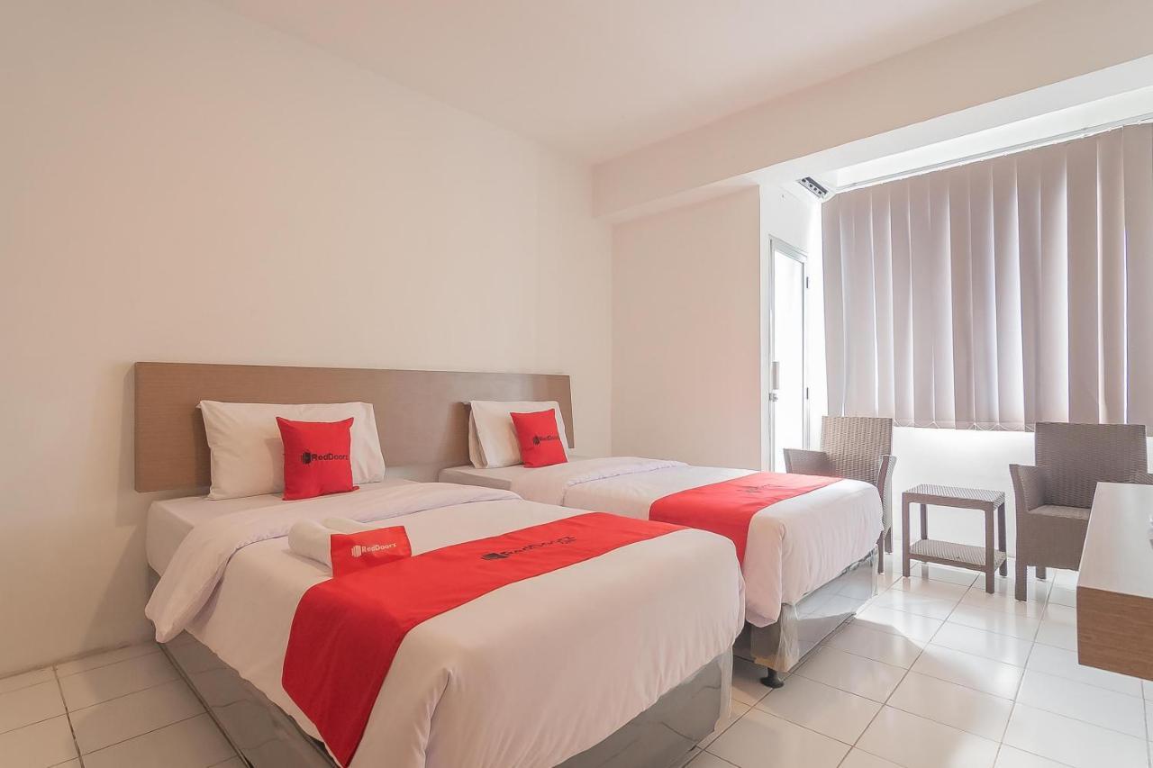 Reddoorz Apartment @ Emerald Towers باندونج المظهر الخارجي الصورة